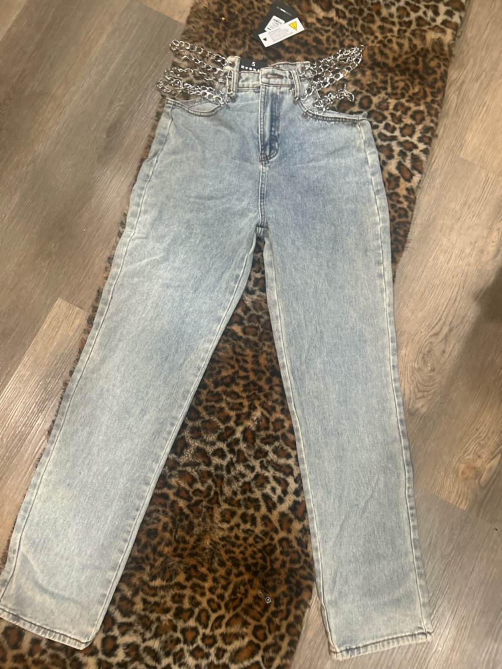 Light Wash Women’s High-Rise Straight Jeans with chains